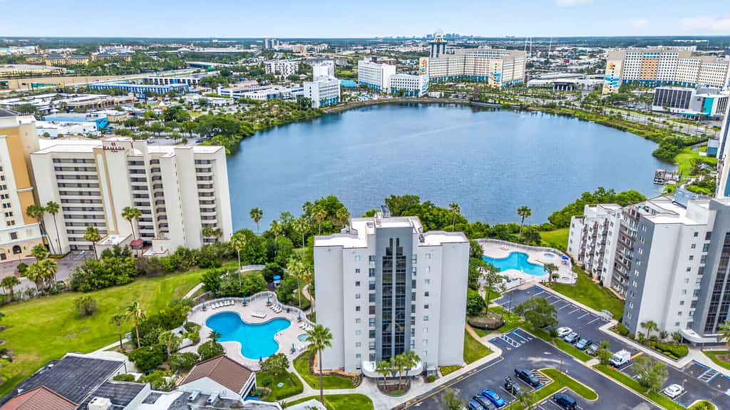 Scenic Lakeview Condo w Balcony and Resort Pools