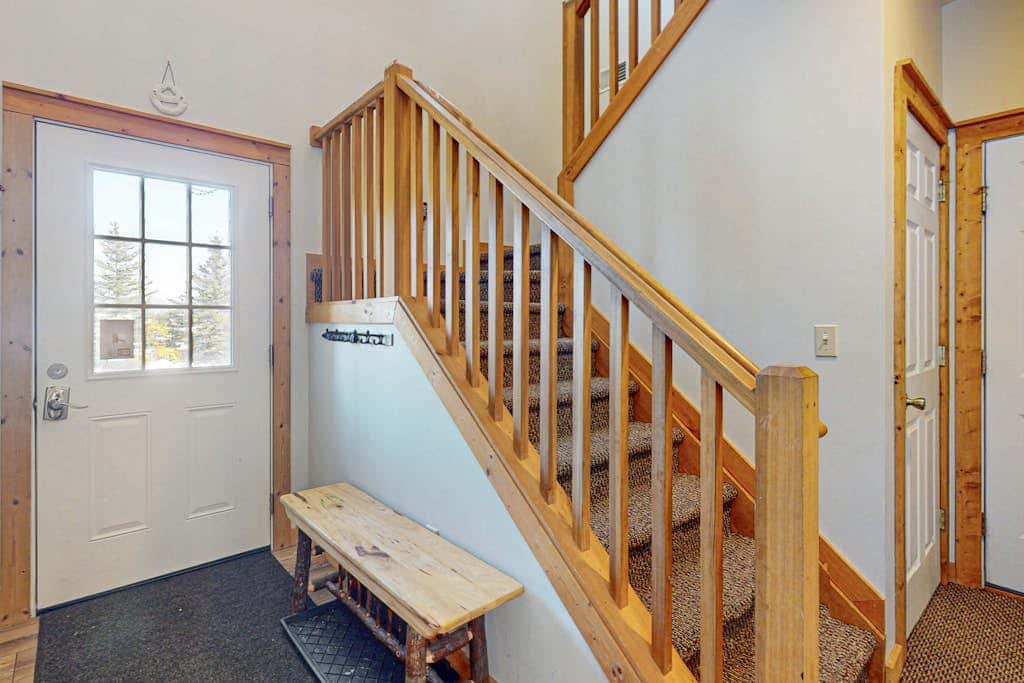 Cozy Home Near Waterpark - Hot Tub and Deck
