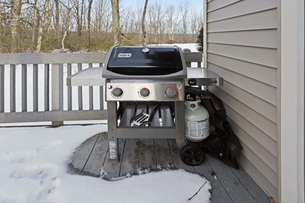 Cozy Home Near Waterpark - Hot Tub and Deck