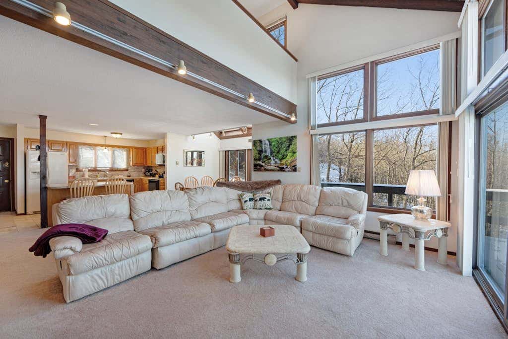 MOUNTAIN VIEW - 3BR Condo - FIREPLACE & Pool
