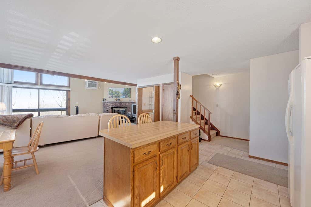 MOUNTAIN VIEW - 3BR Condo - FIREPLACE & Pool