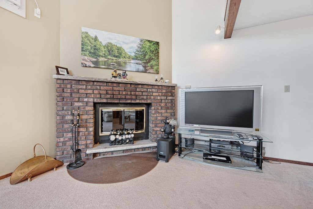 MOUNTAIN VIEW - 3BR Condo - FIREPLACE & Pool