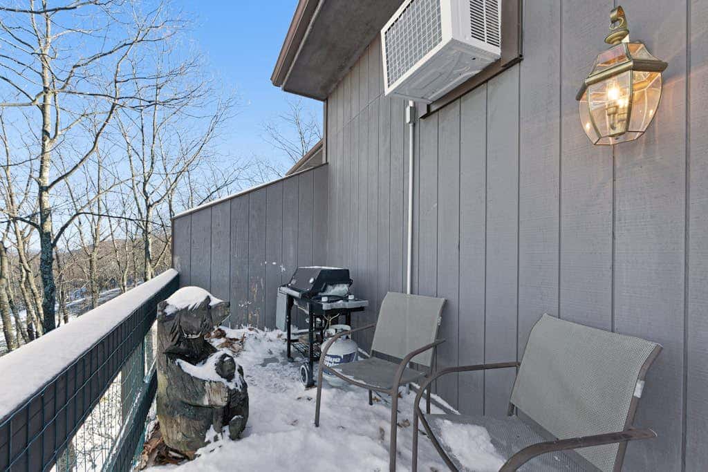 MOUNTAIN VIEW - 3BR Condo - FIREPLACE & Pool