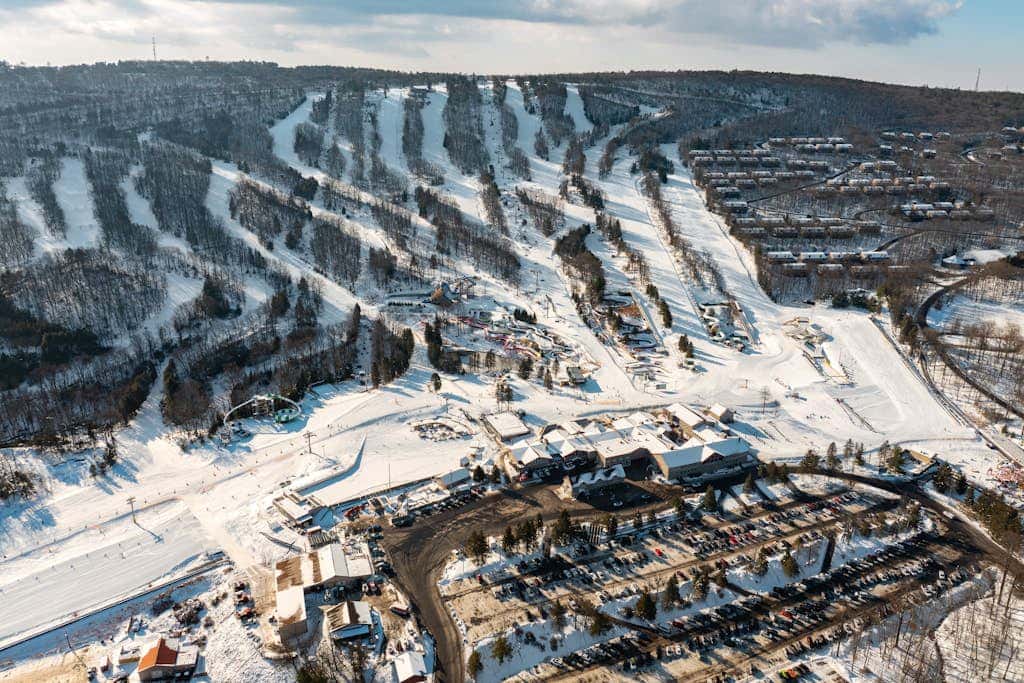 MOUNTAIN VIEW - 3BR Condo - FIREPLACE & Pool