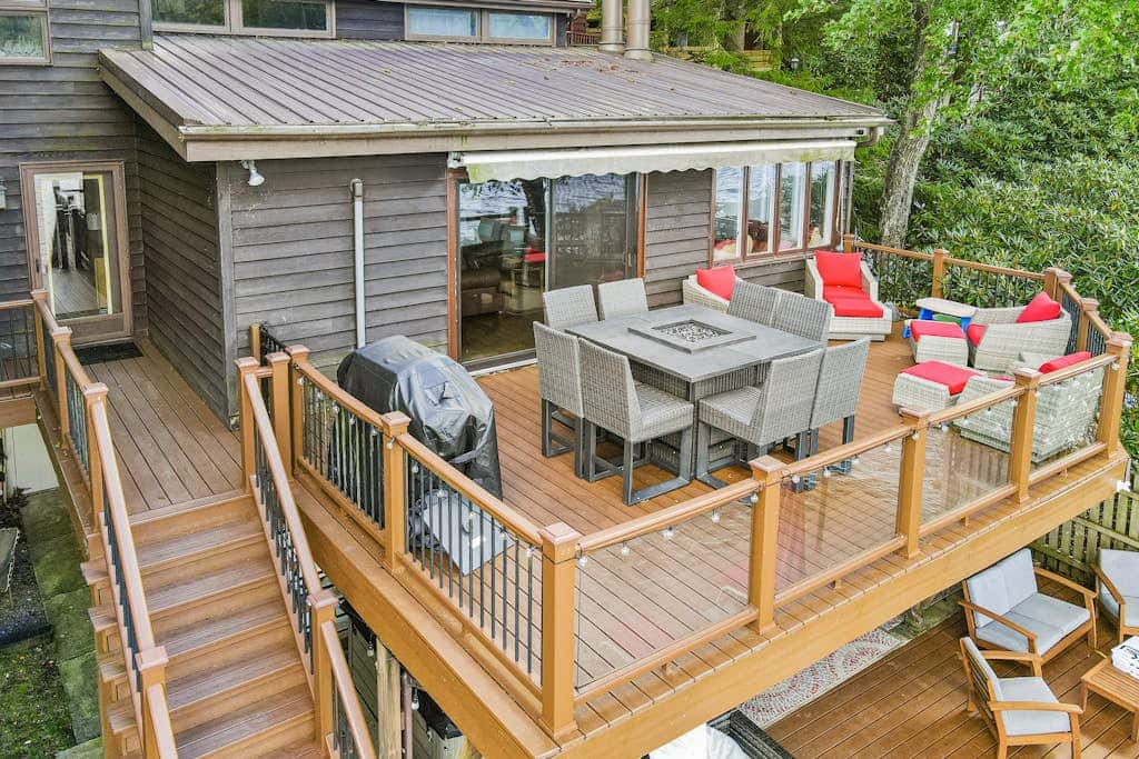 Charming lakefront home with dock, firepit, WiFi