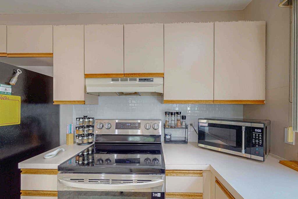 Woodsy 3BR Cabin - HOT TUB - Albrightsville