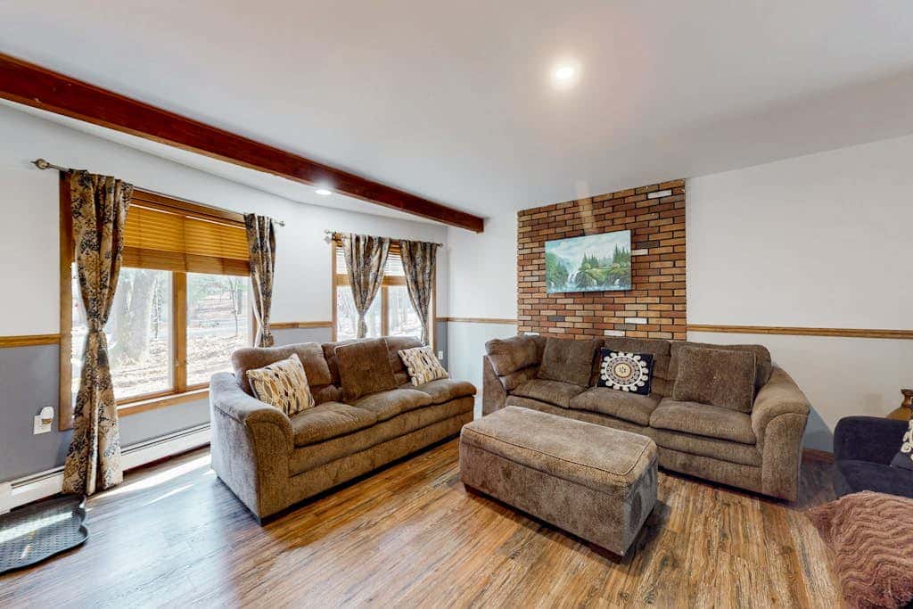 3BR Spacious Dog-Friendly House