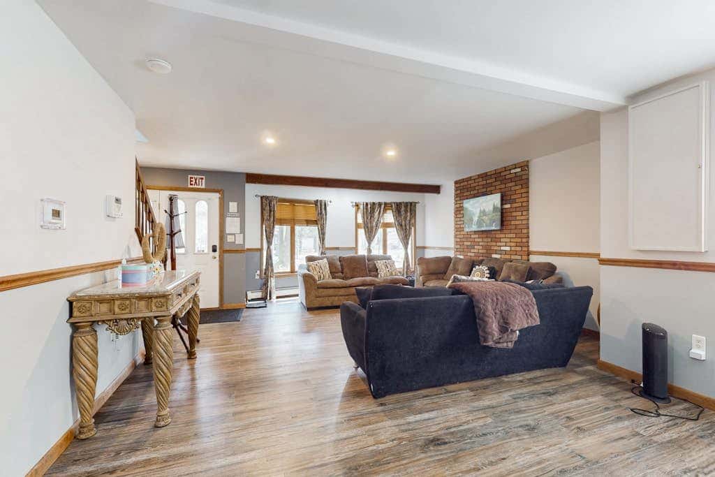 3BR Spacious Dog-Friendly House