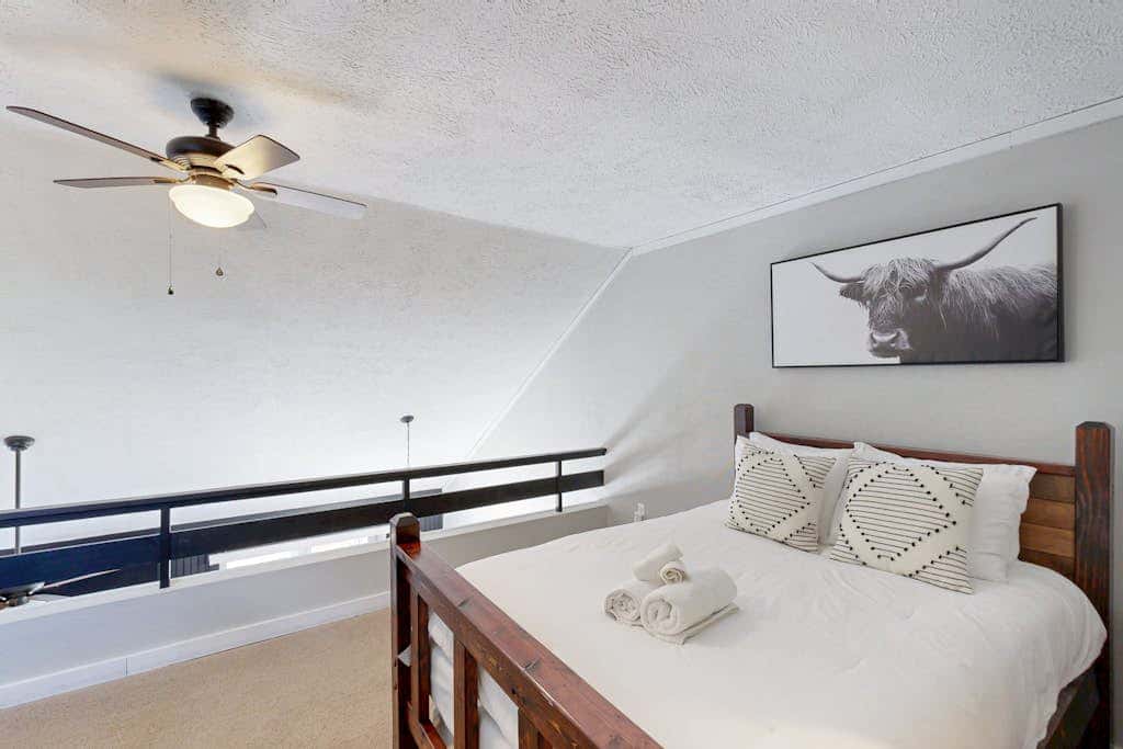 Inviting 2BR Loft - FIREPLACE - Lake Harmony