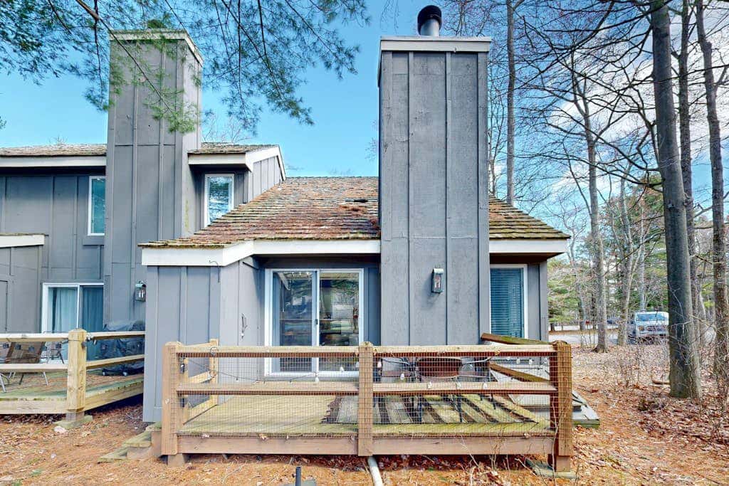 Inviting 2BR Loft - FIREPLACE - Lake Harmony