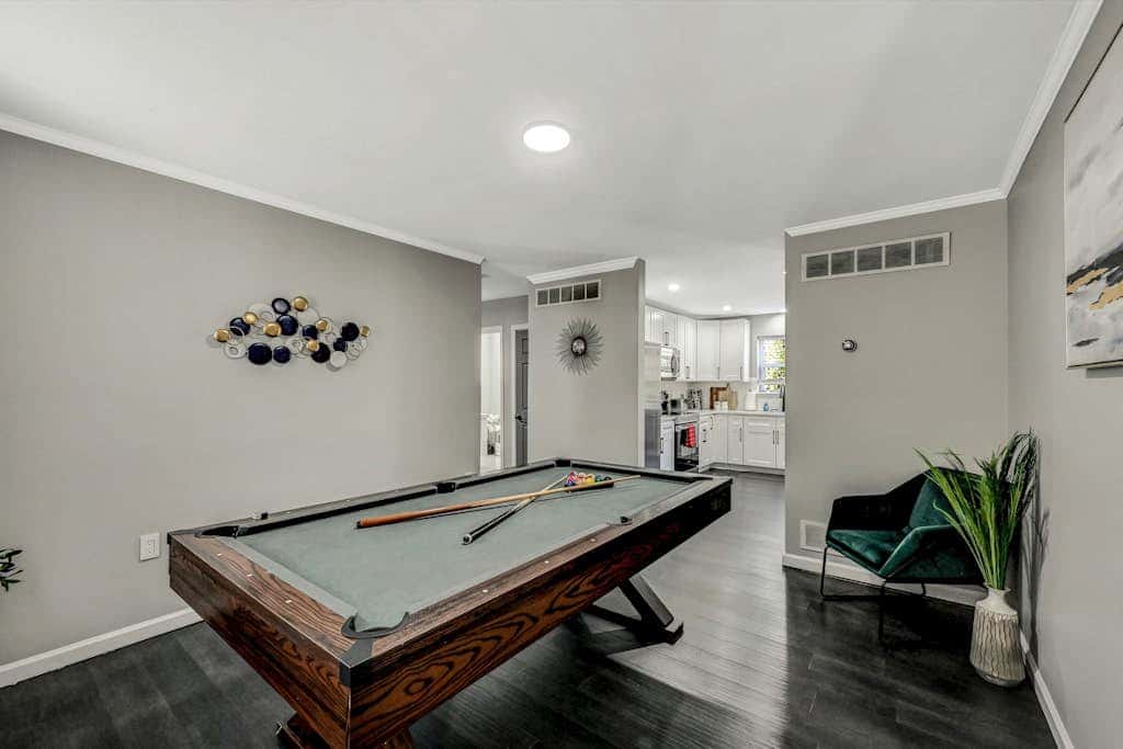 Long Pond Home with Hot Tub, Billiards & Poker