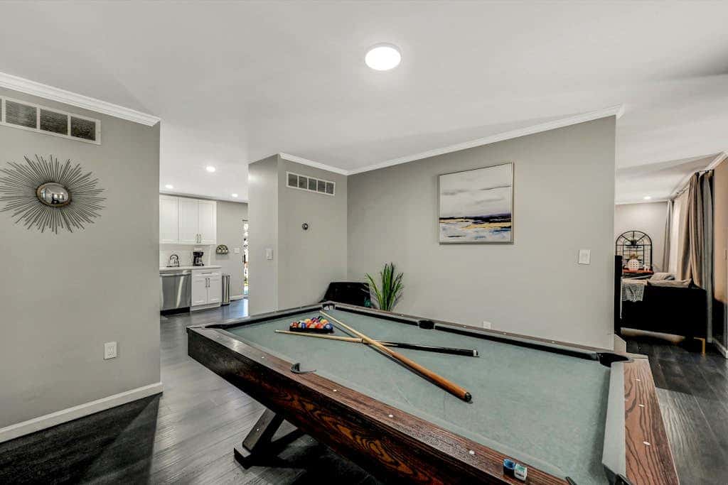 Long Pond Home with Hot Tub, Billiards & Poker