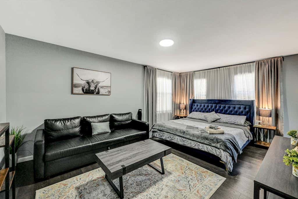 Long Pond Home with Hot Tub, Billiards & Poker