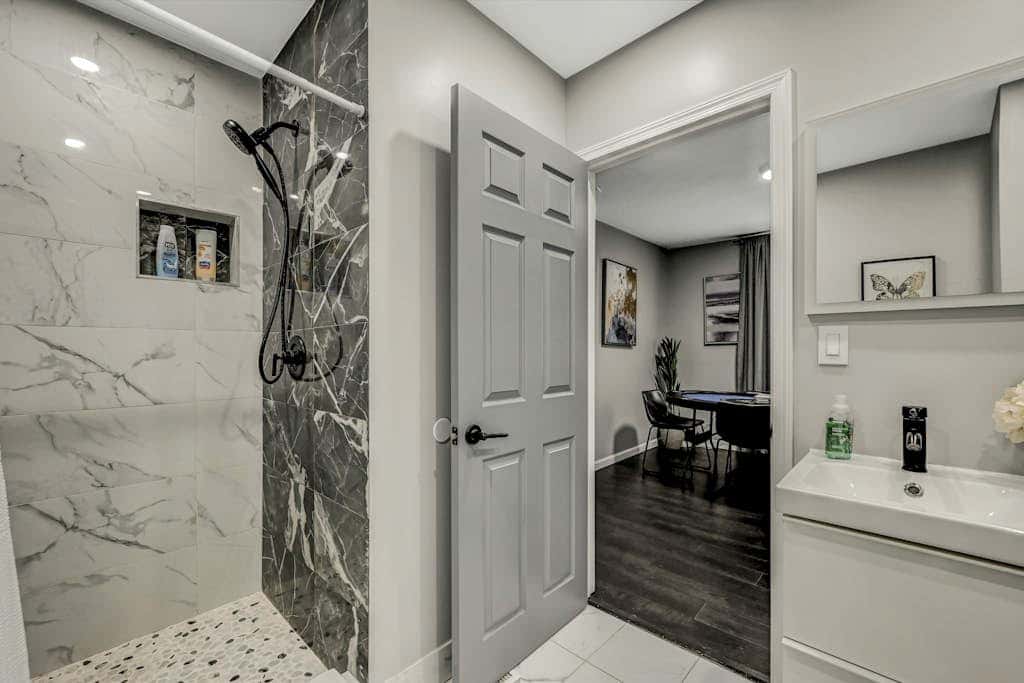 Long Pond Home with Hot Tub, Billiards & Poker