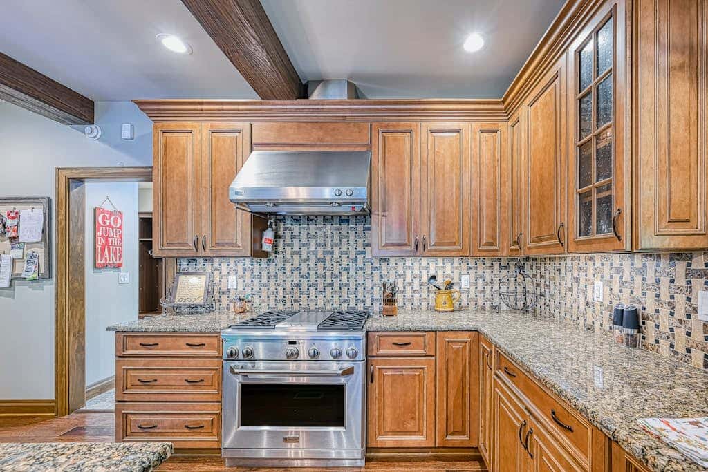 Luxury 4BR Mansion - HOT TUB - Lake View - Oakland