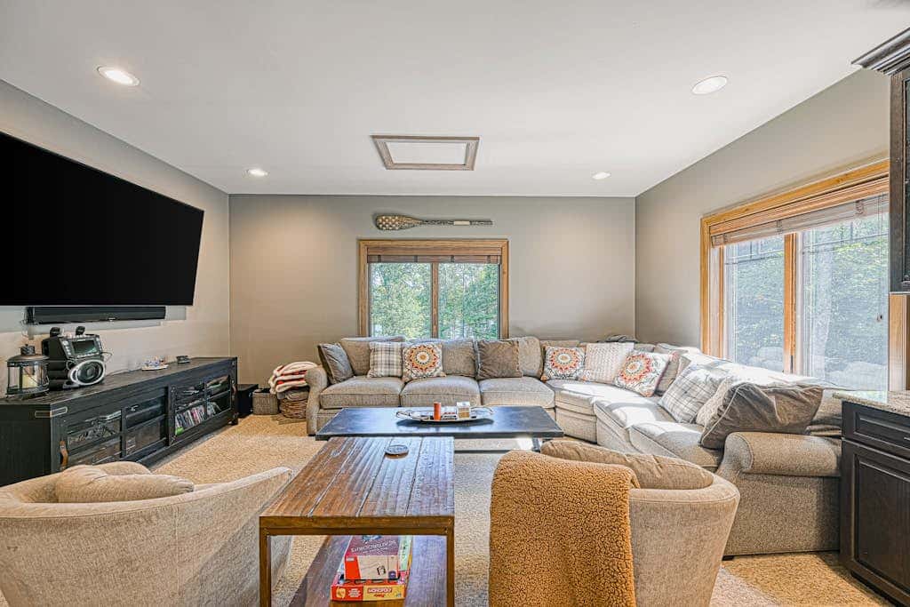 Luxury 4BR Mansion - HOT TUB - Lake View - Oakland