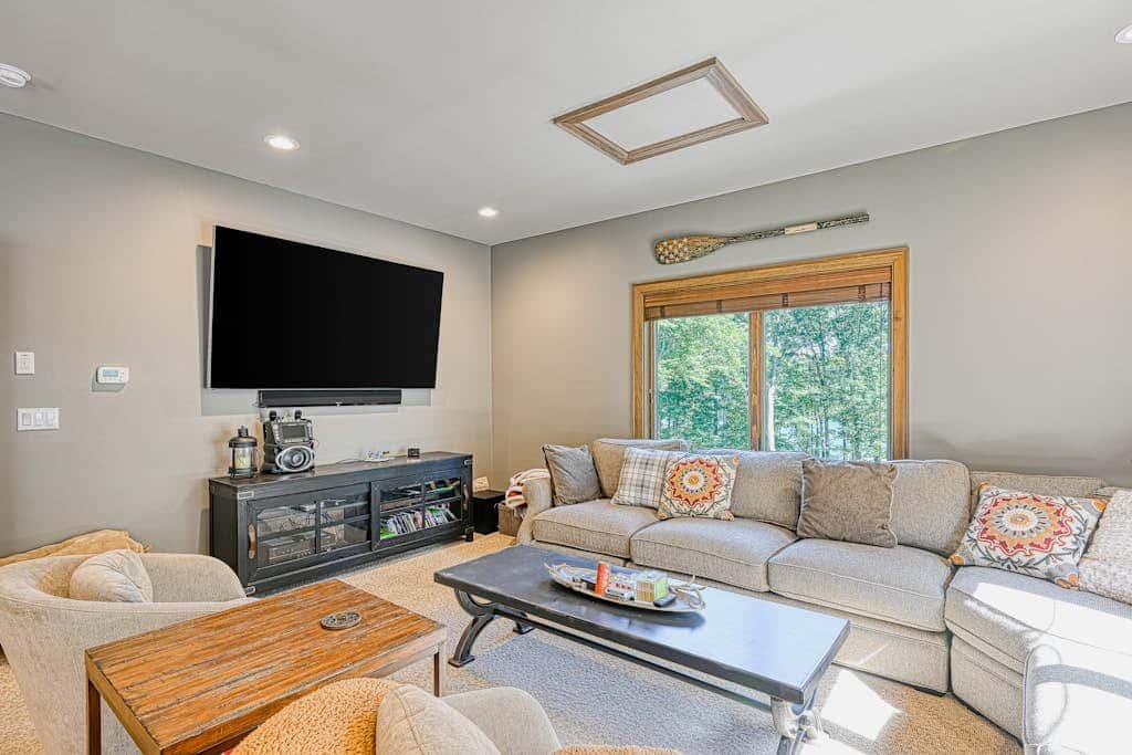 Luxury 4BR Mansion - HOT TUB - Lake View - Oakland