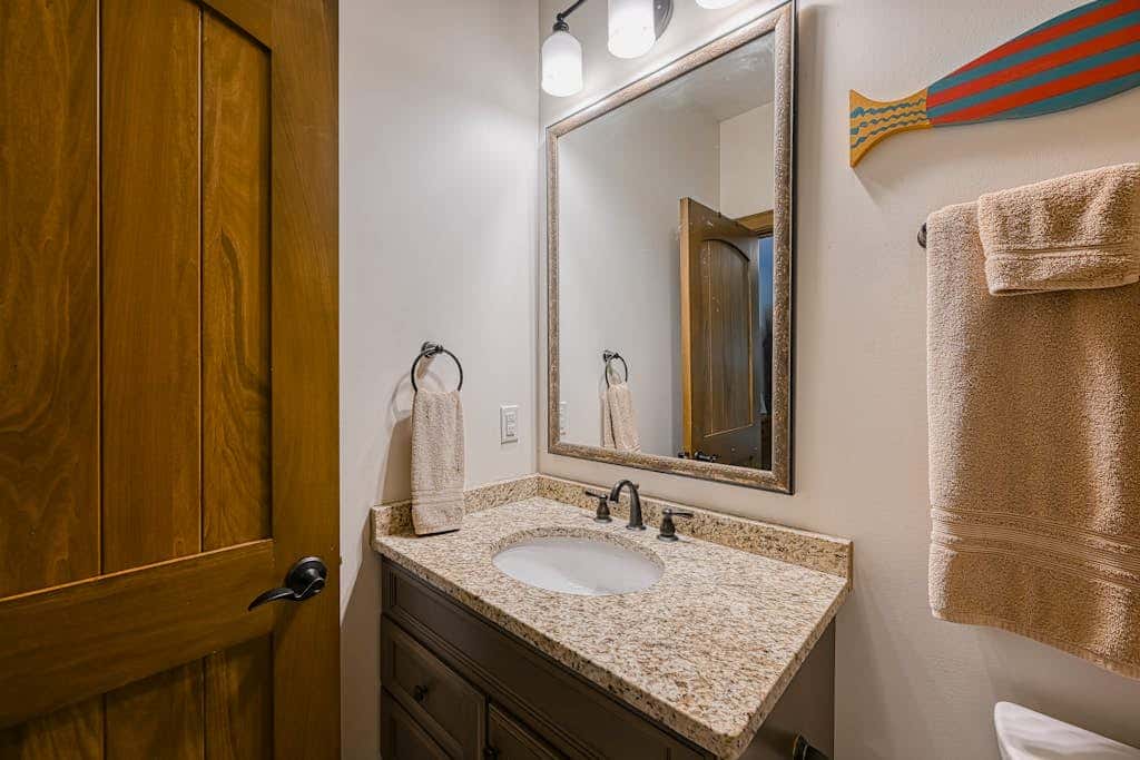 Luxury 4BR Mansion - HOT TUB - Lake View - Oakland