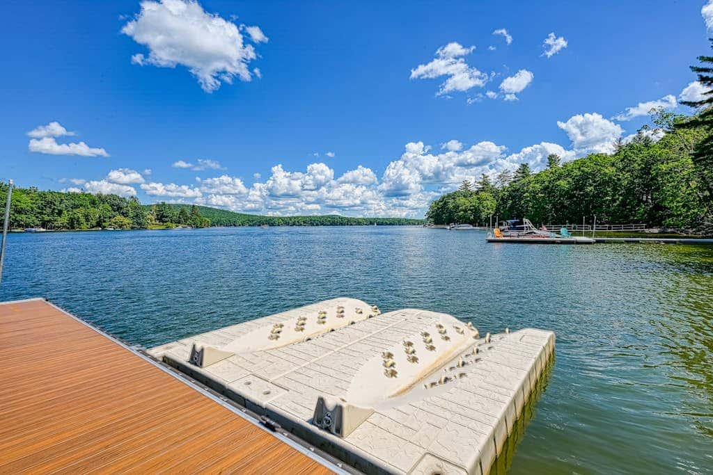 Luxury 4BR Mansion - HOT TUB - Lake View - Oakland