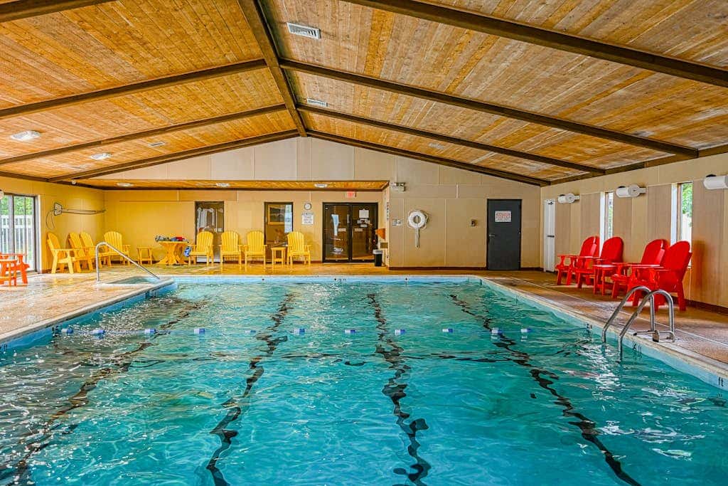 Luxury 4BR Mansion - HOT TUB - Lake View - Oakland