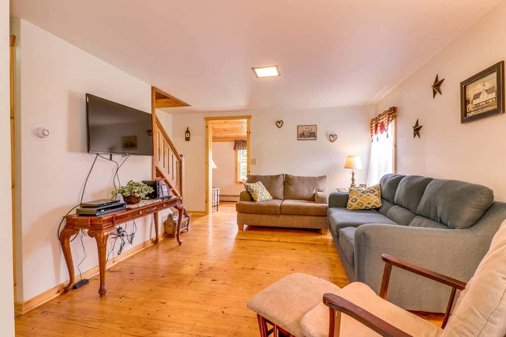 Rustic 3BR Farmhouse - Fire Pit- Oakland