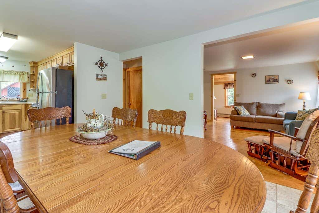 Rustic 3BR Farmhouse - Fire Pit- Oakland