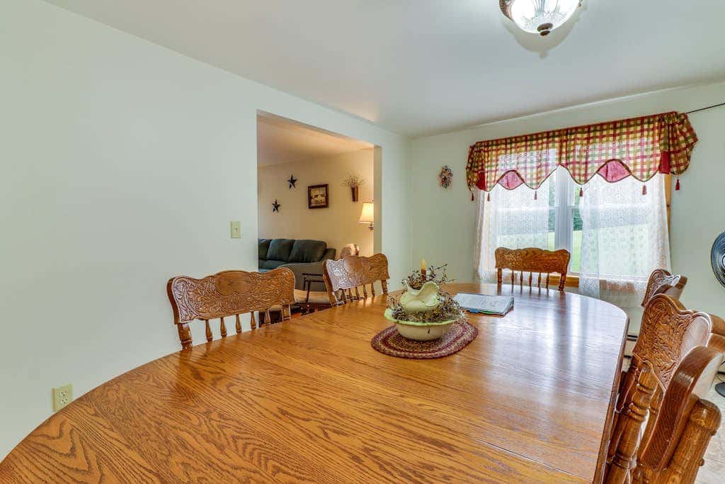 Rustic 3BR Farmhouse - Fire Pit- Oakland