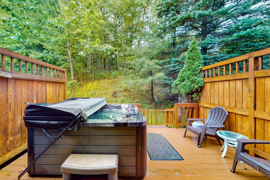 2BR - Slope Access - Fireplace