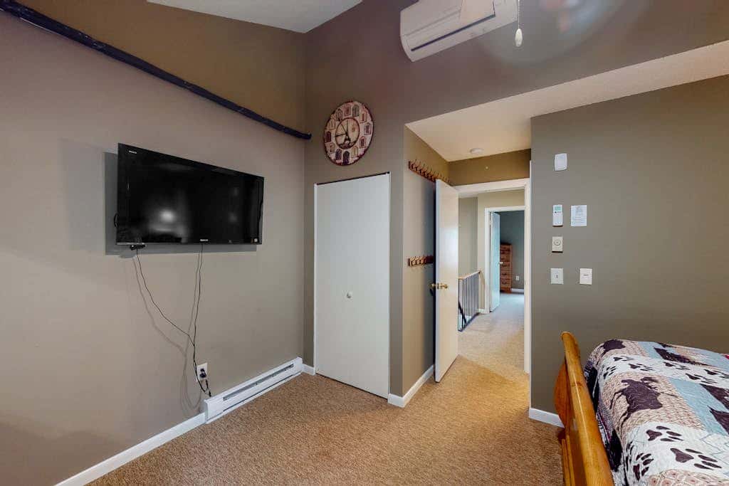 2BR - Slope Access - Fireplace