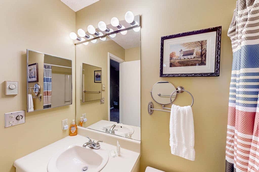 2BR - Slope Access - Fireplace