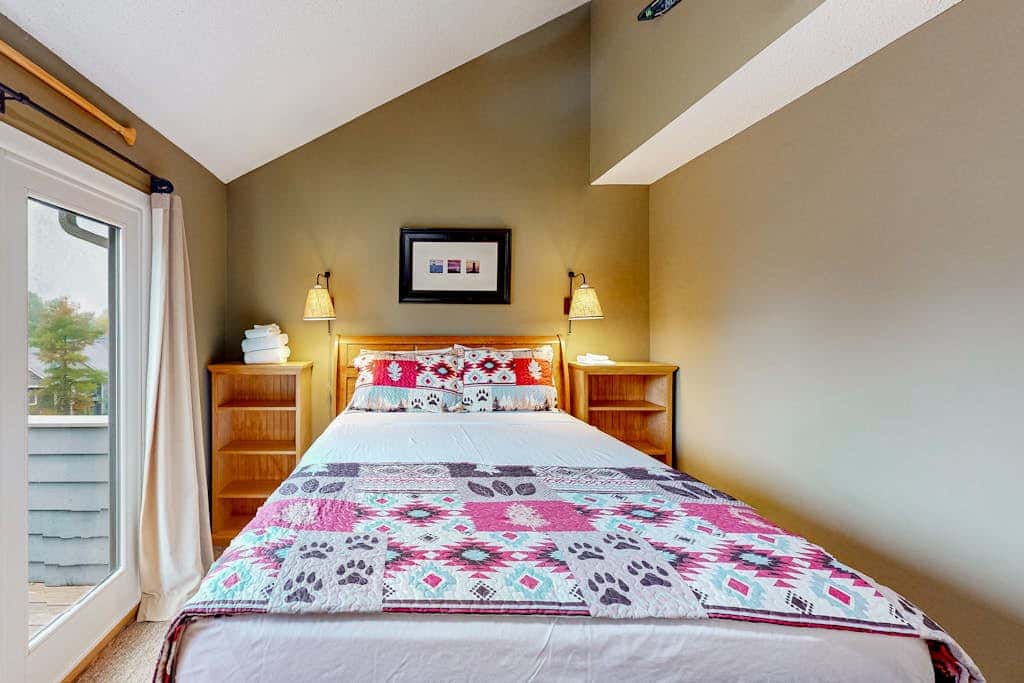 2BR - Slope Access - Fireplace