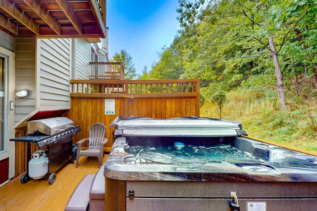 2BR - Slope Access - Fireplace