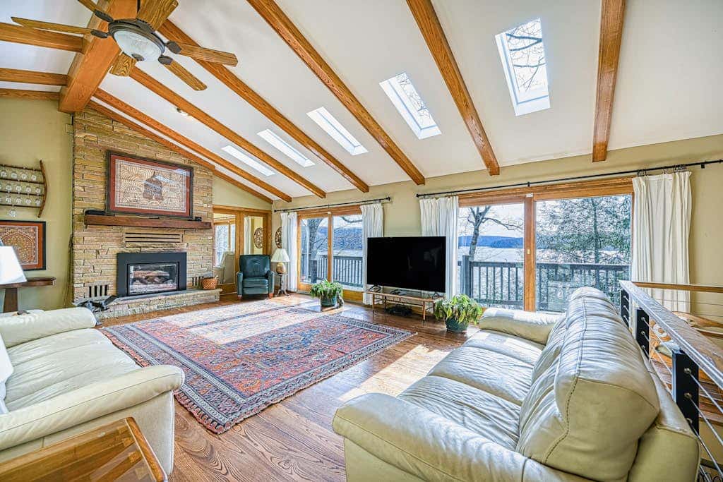 Serene 3BR Lodge - THE Lake View - Oakland