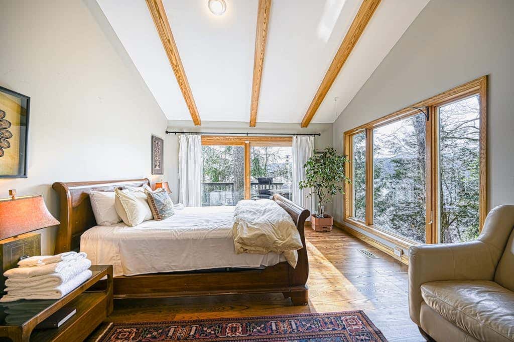 Serene 3BR Lodge - THE Lake View - Oakland