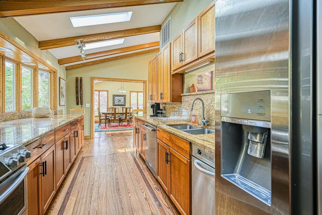 Serene 3BR Lodge - THE Lake View - Oakland