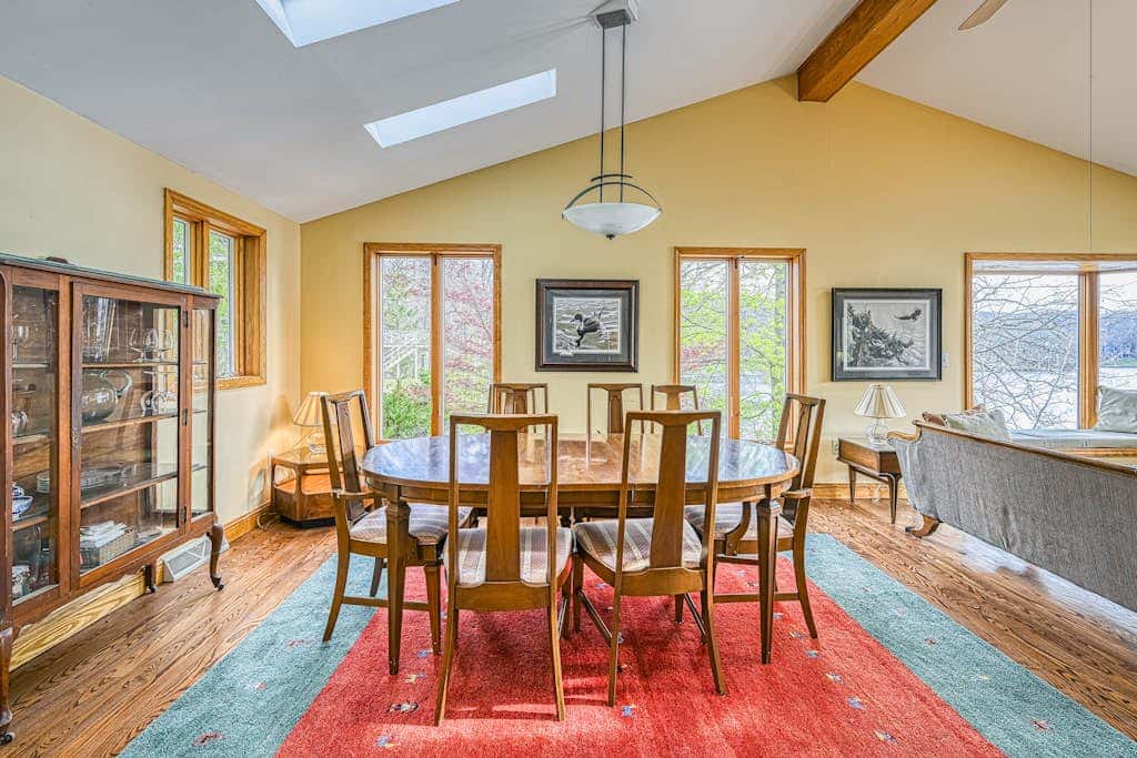 Serene 3BR Lodge - THE Lake View - Oakland