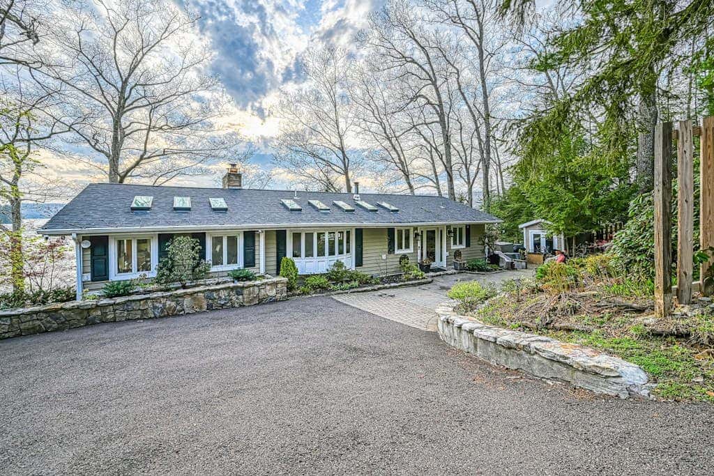 Serene 3BR Lodge - THE Lake View - Oakland