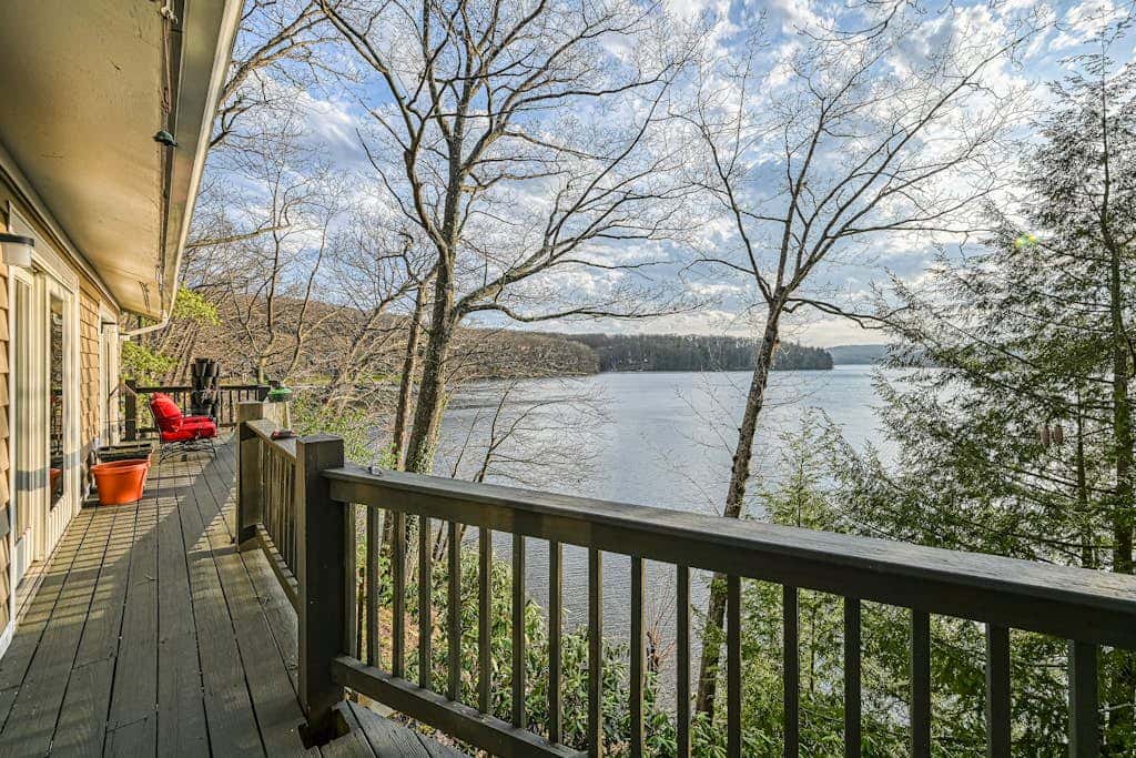 Serene 3BR Lodge - THE Lake View - Oakland