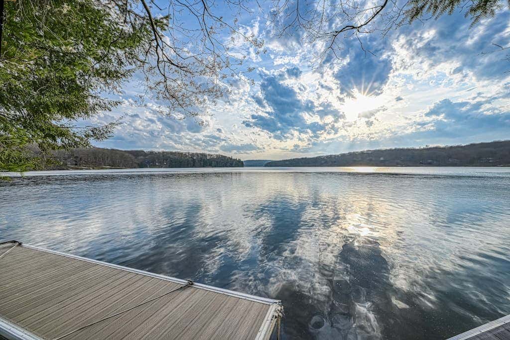 Serene 3BR Lodge - THE Lake View - Oakland