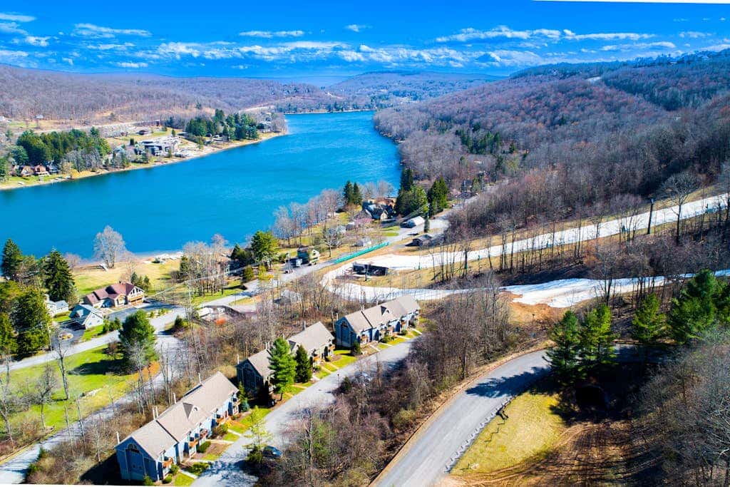 Lakeside & Slopeside