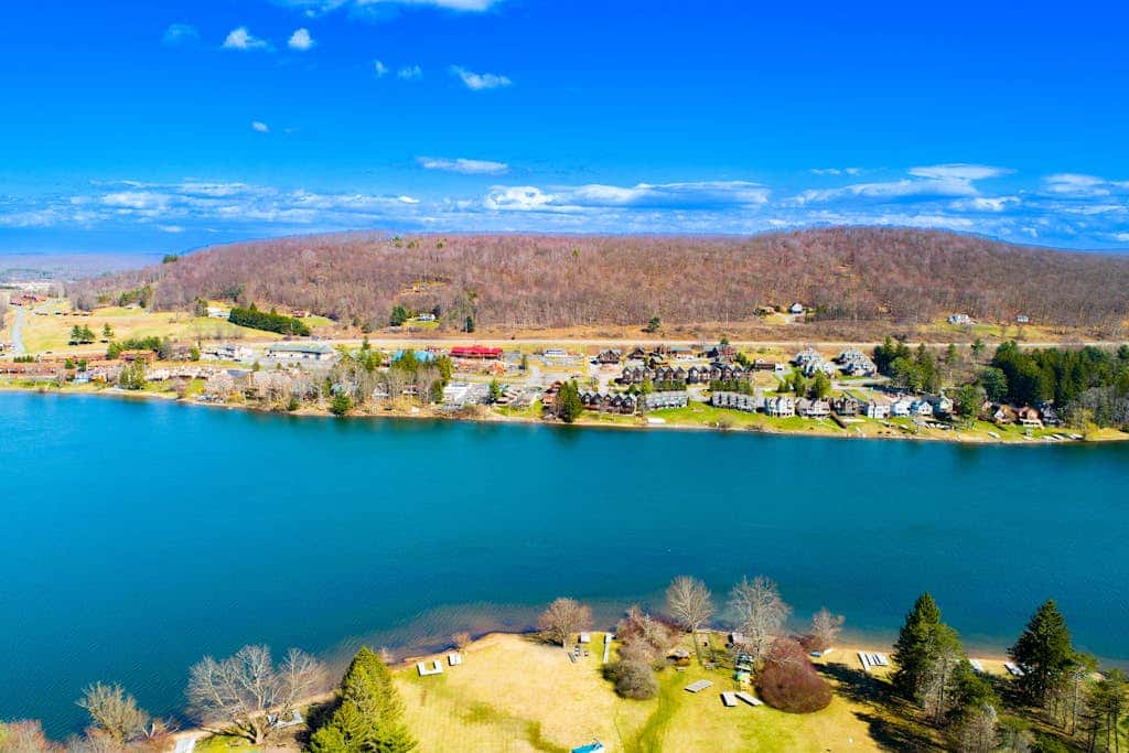 Lakeside & Slopeside