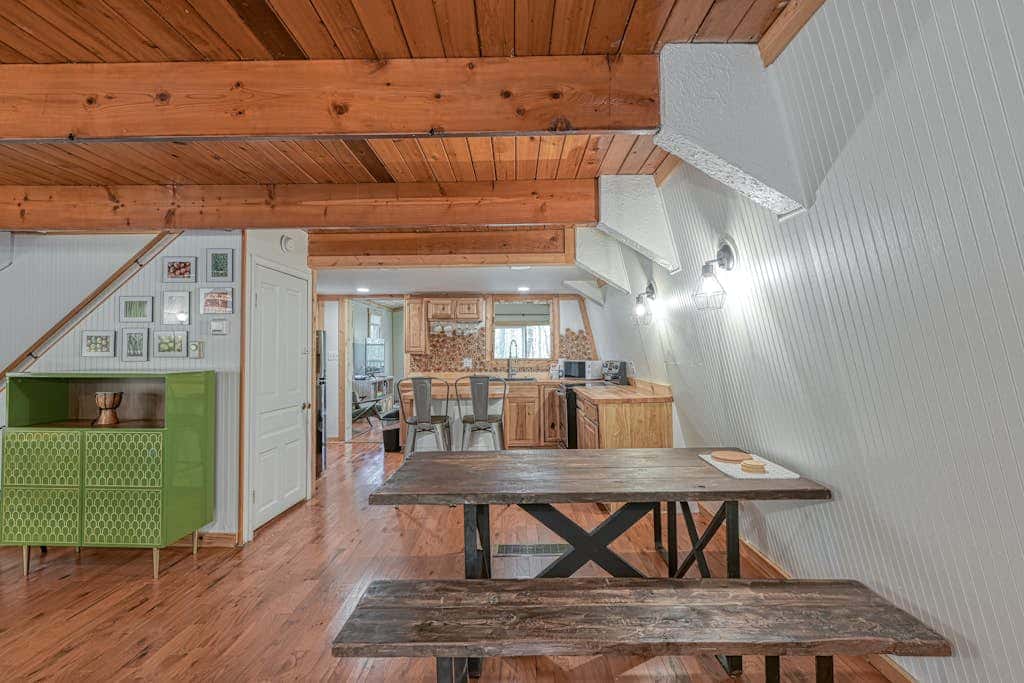 2BR - Forest Cabin - Fire Pit