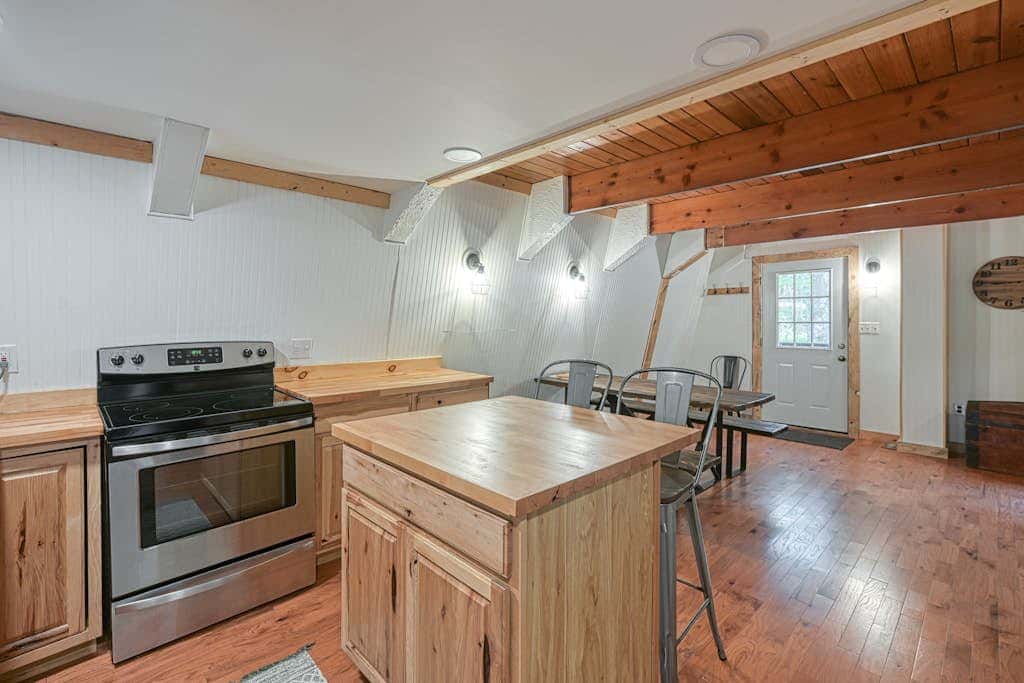2BR - Forest Cabin - Fire Pit