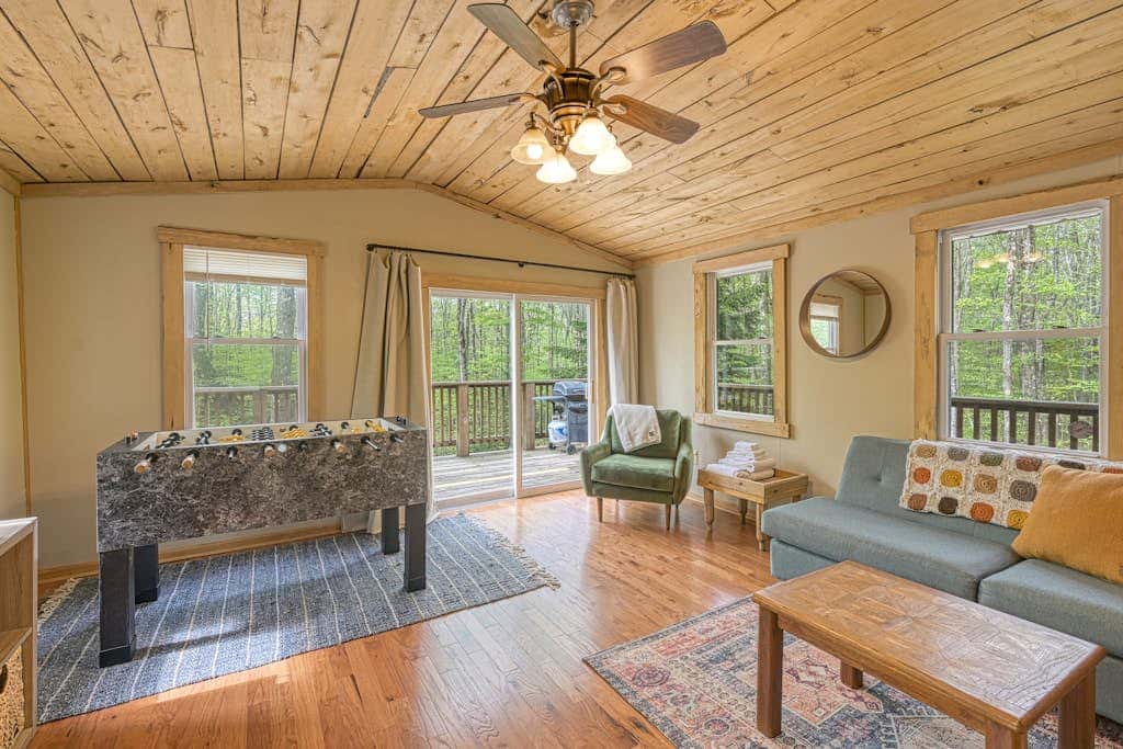 2BR - Forest Cabin - Fire Pit