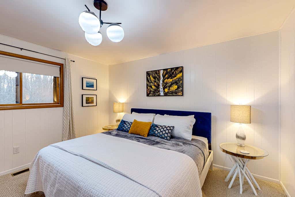 Charming 4BR Home - HOT TUB - Oakland