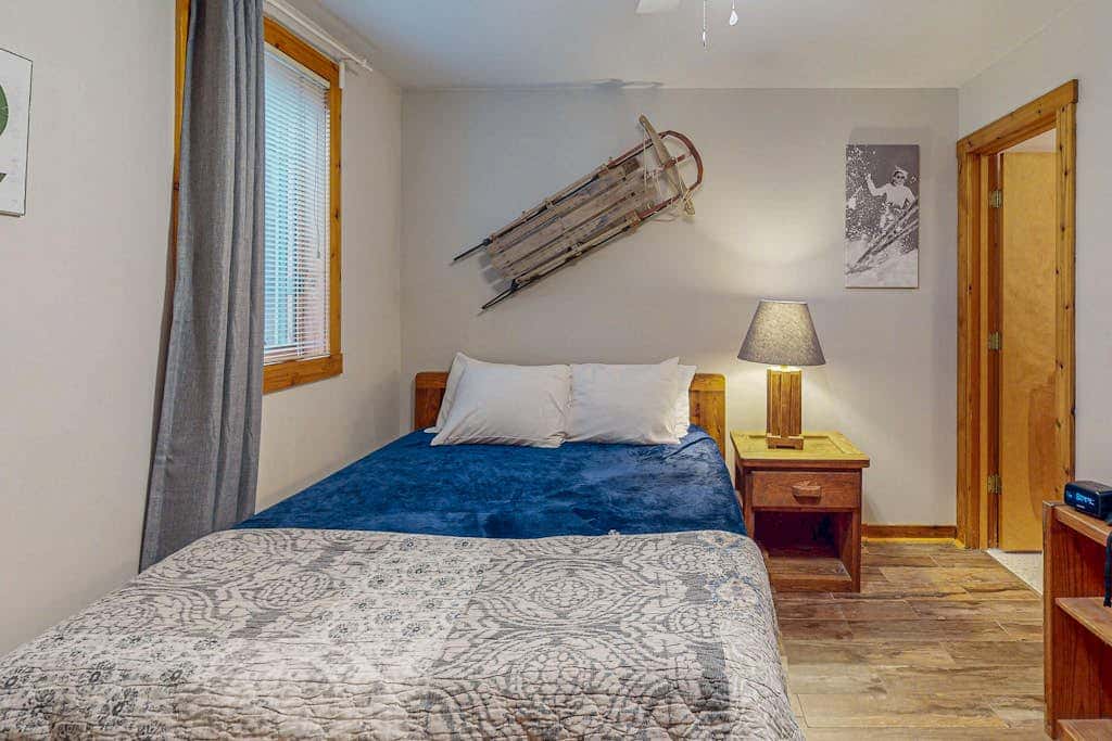 2BR - Lakeside Retreat - Pool