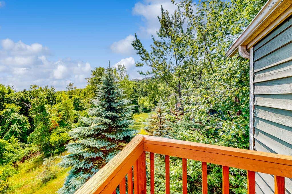 Snug 4BR Townhouse - SKI IN, SKI OUT - McHenry
