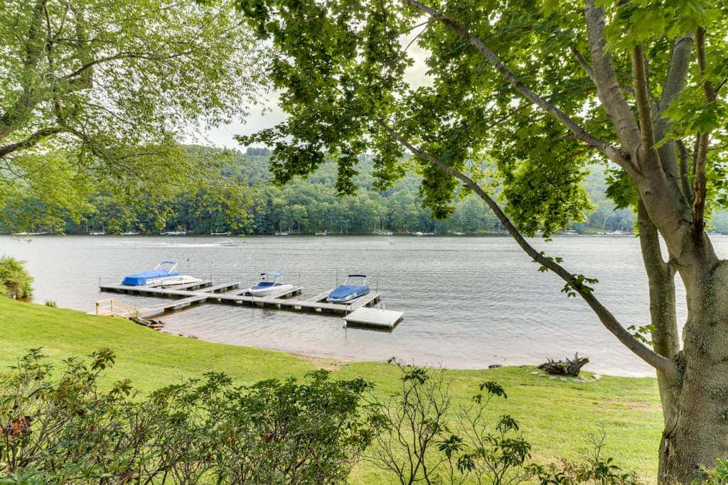 2BR - Cozy - Lakeside - Dock