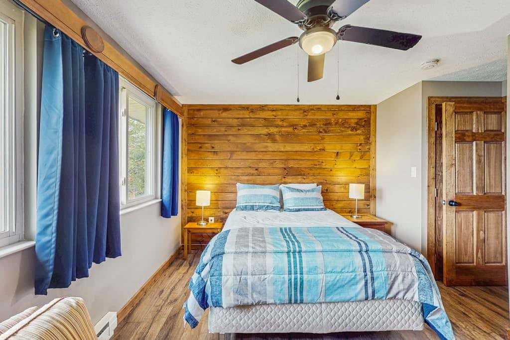 2BR - Cozy - Lakefront - Hot Tub