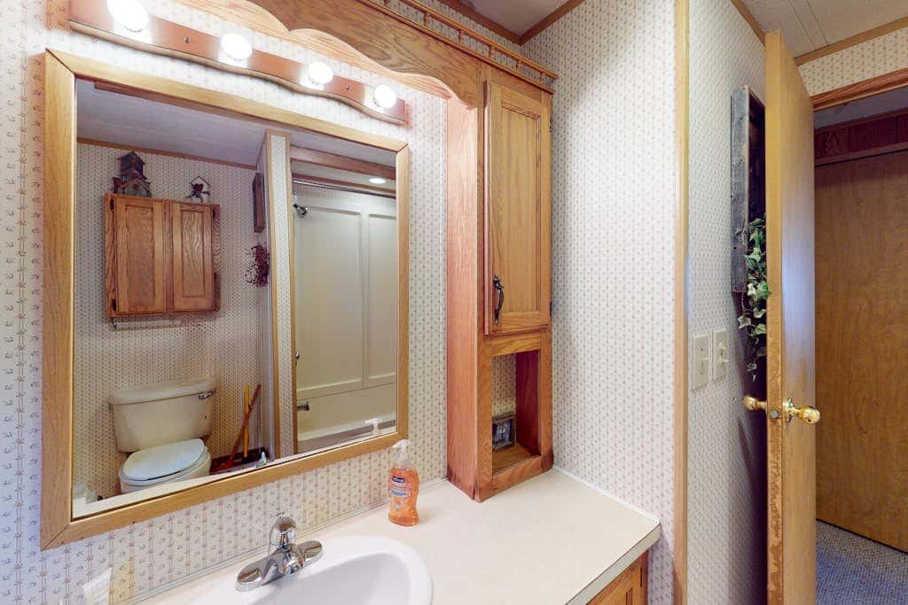 3BR - Cozy Cabin - Hot Tub